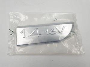Logo emblema monograma 1.4 16V Renault Megane II y Scenic 2 Original 8200209146 - Picture 1 of 4
