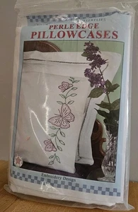 Jack Dempsey Perle Edge Kissenbezüge Stempel Handstickerei #1600-307 SCHMETTERLINGE - Bild 1 von 3