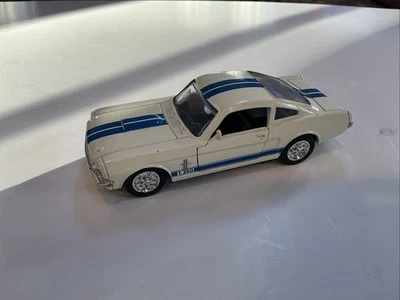 Ford Mustang Shelby GT350 1966 coche fundido a presión 1:32  Foto 1 de 3