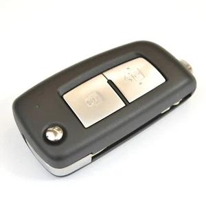 NISSAN 2 BUTTON REMOTE KEY FOB WITH CHIP QASHQUAI JUKE MICRA NOTE TWB1G767 - Picture 1 of 3