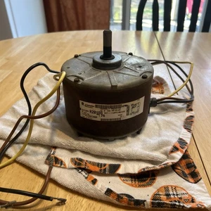 Motor ventilador condensador GE HC33GE208A 5KCP39BGR201BS OEM para portador - Imagen 1 de 6