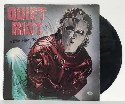 Quiet Riot Band Signed Autographed "Metal Health" Record Album - Image 1 of 2