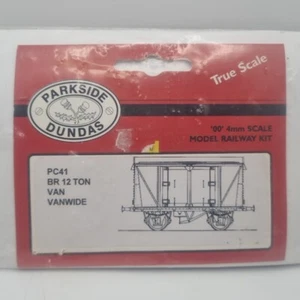PARKSIDE DUNDAS PC41 4mm OO SCALE B.R. 12 TON VAN VANWIDE PLASTIC MODEL KIT - Picture 1 of 2