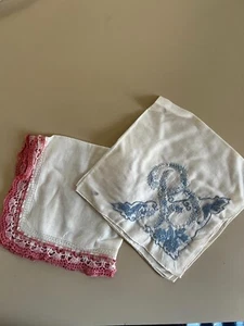 Lot 2 Vintage White Linen Hankie Handkerchief Embroidery Crochet Tatting - Picture 1 of 3