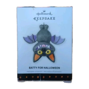 Hallmark Batty for Halloween ornament Christmas bat New In Box - Picture 1 of 8