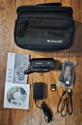CANON VIXIA HF R400 53x Advanced Zoom Digital HD Camcorder Bundle Tested - Image 1 of 4