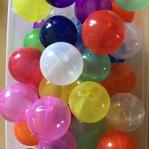 50 leere - mittlere Kapseln für Gashapon Maschine Bandai - Japan rund bunt - Bild 1 von 2