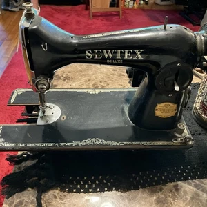 Vintage Sewtex De Luxe Working Model 384778 - Picture 1 of 16