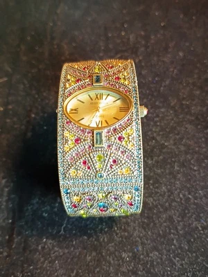 Reloj de pulsera Heidi Daus con puño con bisagras Foto 1 de 4