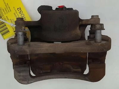 Штангенциркуль переднего тормоза в сборе Toyota RAV4 Prius V xB левая сторона водителя изготовитель оборудования - Изображение 1 из 4