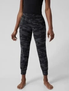 Athleta XSP XS PETITE Salutation Camo Jogger Black SOFT Yoga Pants Joggers - Picture 1 of 6