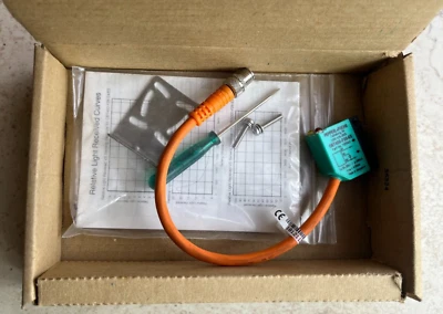 Pepperl OBT400-F28-E5 Diffused Photoelectric Sensor - Image 1 of 3