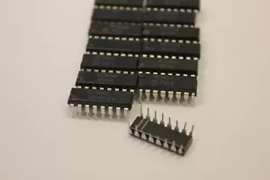 MOTOROLA 16 PIN Dip-16 prese MC3438P NUOVO - Foto 1 di 1
