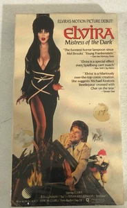 Elvira Mistress Of The Dark VHS Tape Cassandra Peterson Jeff Conaway Edie McClur - Picture 1 of 3