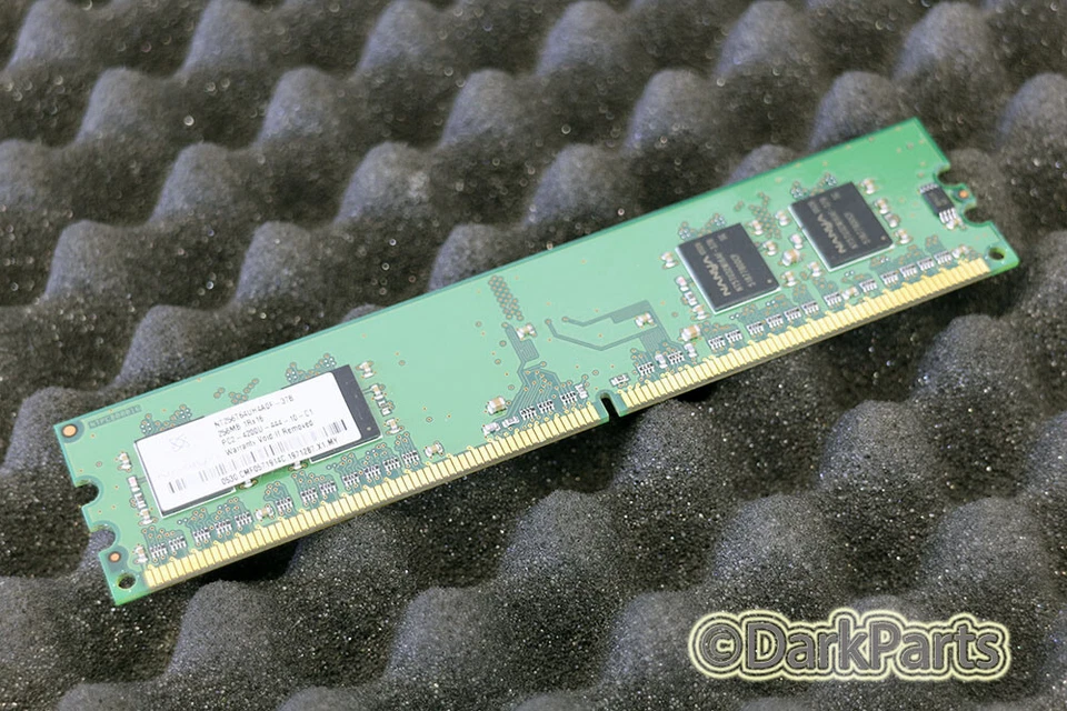 Nanya NT256T64UH4A0F-37B PC2-4200U-444-10-C1 256MB Memory RAM - Image 1 of 1