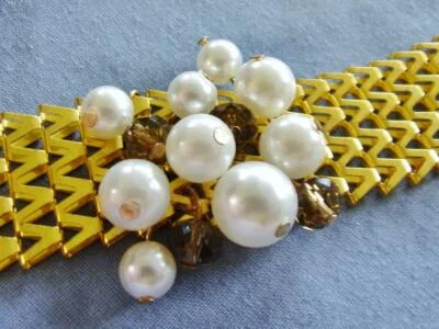 Llamativo brazalete ancho de correo de cadena en tono dorado con perlas de imitación y cuentas de ámbar facetadas Foto 1 de 4