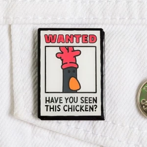 Offizielle Wallace & Gromit Feathers McGraw Wanted Pin Anstecker - Bild 1 von 2