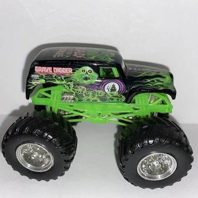 美泰风火轮 Monster Jam Grave Digger 怪物卡车 — 第 1/4 张图片