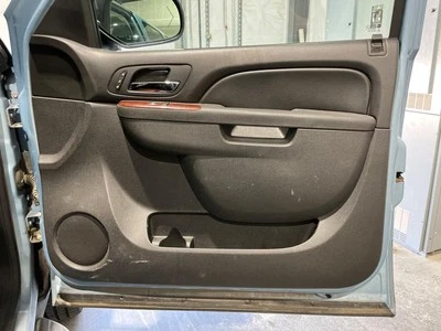 2010 - 2014 GMC Yukon XL1500 Passenger RH Right Black-19I Front Door Trim Panel - Image 1 of 4