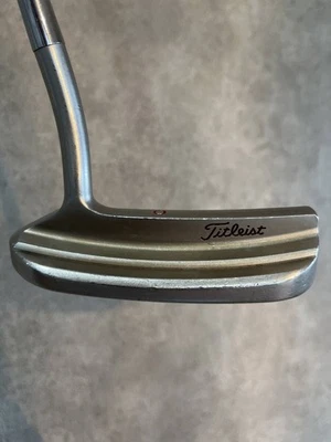 SCOTTY CAMERON 2009  California Coronado 33 inch  Grip Original Studio Newport T - Image 1 of 4