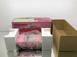 FIFTIES JAPAN 1956 FORD THUNDERBIRD CONVERTIBLE- TIN TOY -PINK 1:18- GOOD IN BOX - Imagen 1 de 10