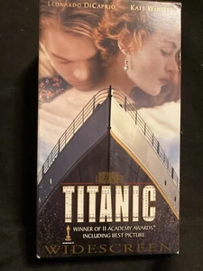 Titanic Widescreen DVD PG-13 1997,194 min., 334812 Stereo Played once PET RESCUE - Picture 1 of 5
