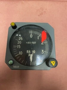 522-4114-003 RADIO ALTITUDE INDICATOR - Picture 1 of 4