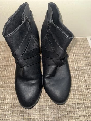 American Eagle Bootie Shoes High Top Ankle Strap Side Zip Black Leather Size 11 - Image 1 of 4