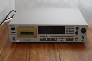 Sony PCM-2800 Digital Audio DAT 4 Head Tape Recorder For Parts Or Repair - READ - Picture 1 of 12