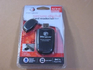 Targus Secure Digital Card Reader/Writer SDHC Compatible TGR-SD20 w/USB Cable - Photo 1/5