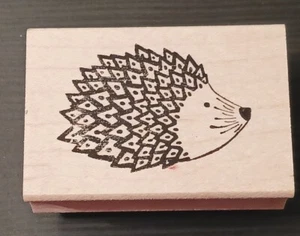 Paper Source Hedgehog Wood Mounted Rubber Stamp NEW - Picture 1 of 7
