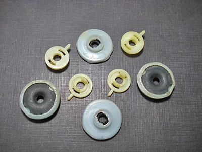 NORS lower window channel to glass retainers for 1970-1974 Dodge Chrysler  - Image 1 of 4