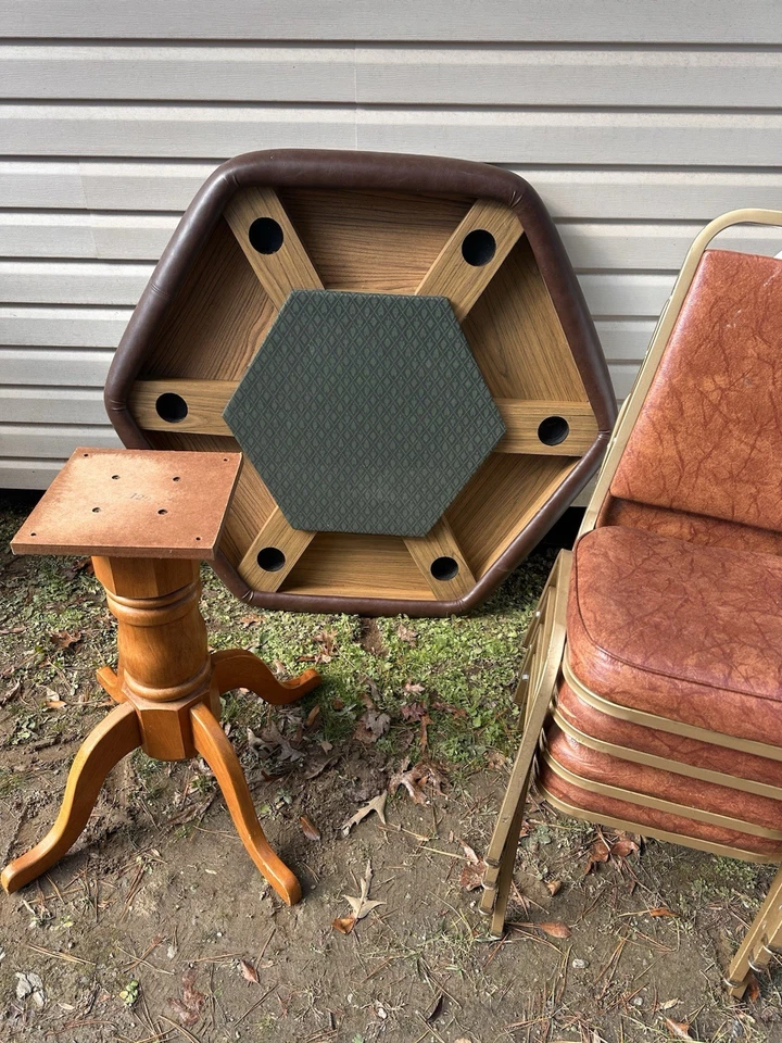 MESA DE POKER CON SILLAS Foto 1 de 1