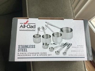 Juego de 8 tazas y cuchara medidoras de tamaño estándar todo revestido sin usar, en caja Foto 1 de 3
