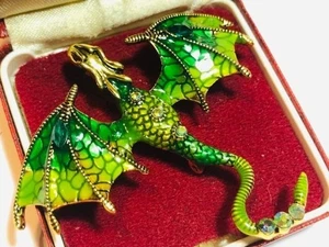 Beautiful Shimmering Crystal & Enamel Dragon Brooch / Necklace Pendant Trend - Picture 1 of 13