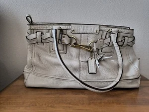 BOLSO MONEDERO DE CUERO COACH HAMPTON 105289 DAÑADO Ver Imagen 12 - Imagen 1 de 11