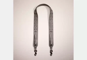 COACH Restored Strap With Prairie Rivets NEW $125 - Picture 1 of 6