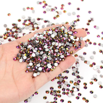 Deslumbrantes pedrería de vidrio con respaldo plano perfectos para manualidades y decoración de arte en uñas hágalo usted mismo Foto 1 de 4