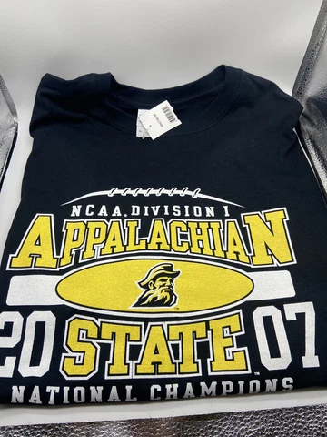 NWT Size XL Appalachian State Football Crew Shirt 2007 NATIONAL CHAMPIONS  NEW Cover