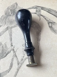 Cachet sceau Ancien Monogrammé EB en Bois Noirci - Wax Seal - Foto 1 di 4