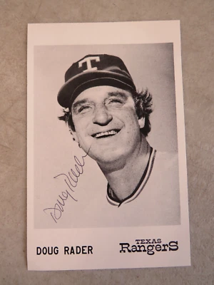 MLB BASEBALL TEXAS RANGERS DOUG RADER AUTOGRAPHED 5.5" x 3.5" PHOTO - Image 1 of 3