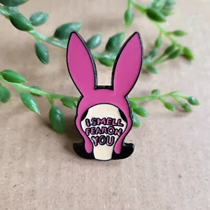 Bobs Burgers Enamel Pin Badge - Louise Belcher Smell fear Metal Enamel Pin Gift - Picture 1 of 1
