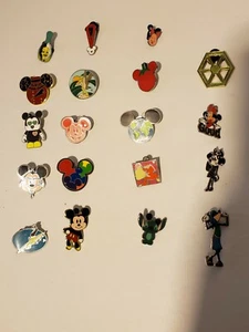 Disney Pin Trading Lot Of 19 Pins - Picture 1 of 3