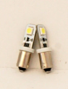 Coppia di lampadine H6 BA9s alta brillantezza luce bianca con resistenza 3 watt - Picture 1 of 1