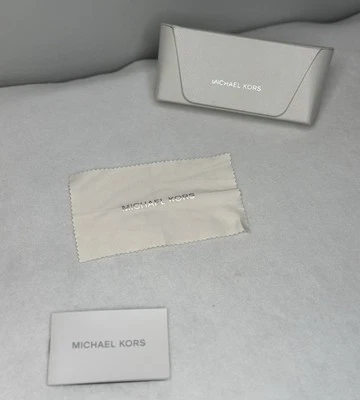 Estuche rígido para gafas de sol Michael Kors Foto 1 de 4
