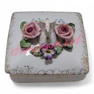 Caja baratija vintage Lefton rosa joyería tocador porcelana bisque cisne rosas - Imagen 1 de 8