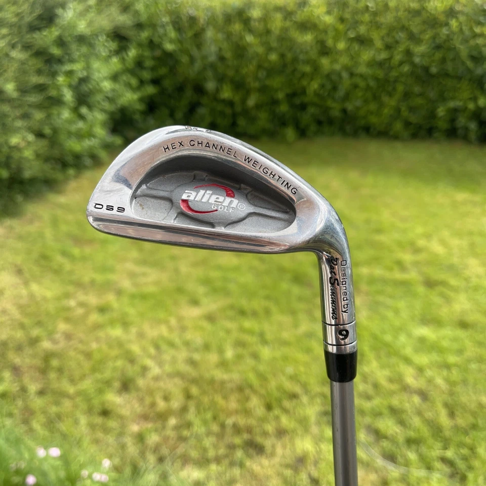 ALIEN GOLF DS9 9 Iron Right Hand, Regular Graphite Shaft . - Image 1 of 4