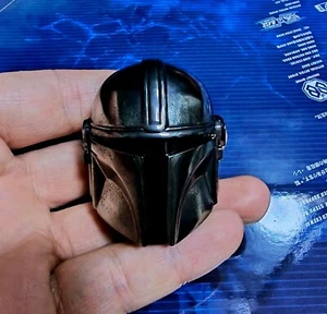 HT Hot Toys TMS052 1:6th Star Wars The Mandalorian 3.0 Helmfigur Sammlerstück - Bild 1 von 4