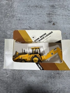 Vintage Ertl John Deere 1/64 Scale Diecast - 310D Backhoe Loader #5521 - 1993 - Picture 1 of 3