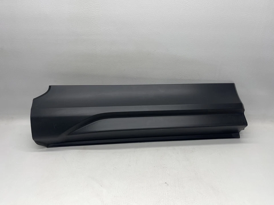 2022-2024 ECLIPSE CROSS PUERTA TRASERA DERECHA MOLDURA INFERIOR OEM Foto 1 de 4